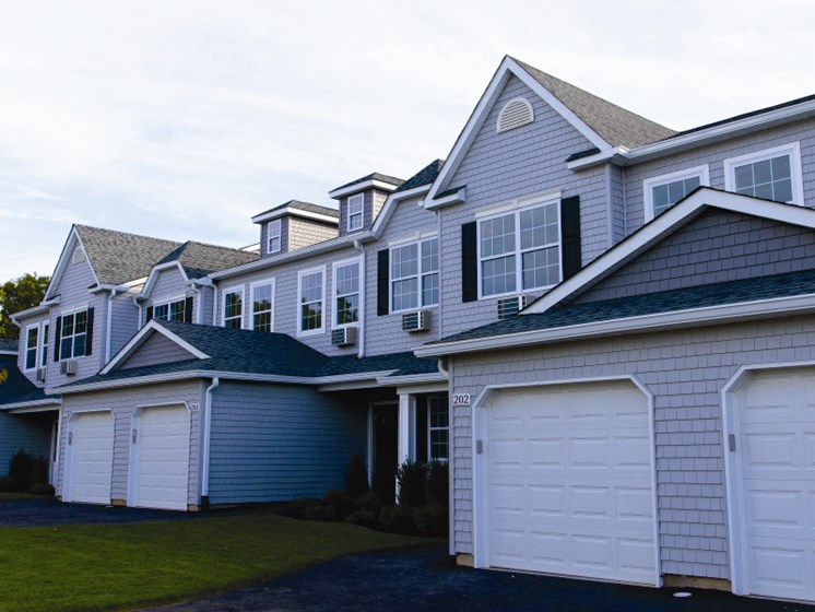 Garages Available at Echo Pond Luxury Apartments, Moriches